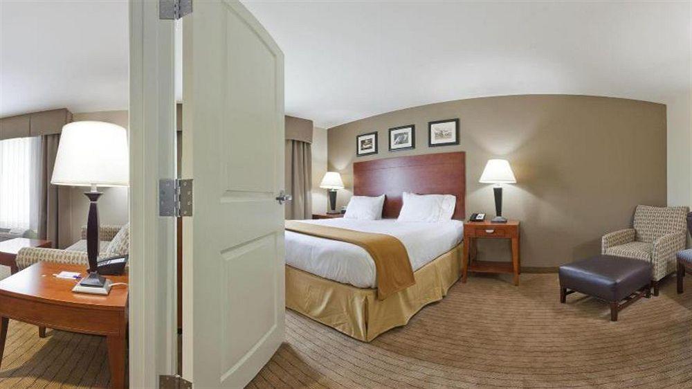 Holiday Inn Express & Suites Searcy By Ihg Buitenkant foto